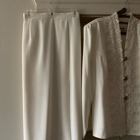 “Mother of the bride” Skirt Suit - Picture 4 of 6